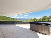 Недвижимость Четырехкомнатная квартира в центре Опатии: 1