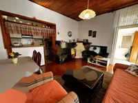 Недвижимость Двухкомнатная квартира в центре: 3