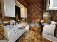 Недвижимость Двухкомнатная квартира в центре: 10