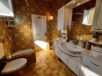 Недвижимость Двухкомнатная квартира в центре: 12