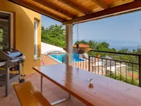 Недвижимость Дом в Вепринаце, Опатия: 32