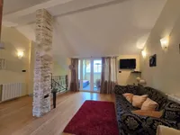 Недвижимость Многоквартирный дом Опатия: 4