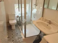 Недвижимость Двухкомнатная квартира Центр: 6