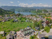 Недвижимость Дом с террасой Видное Резиденция Озеро: 10