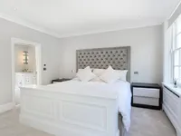 Недвижимость Alexander Square: 4