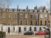 Недвижимость Alexander Square: 10