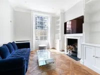 Недвижимость Alexander Square: 11