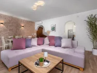 Недвижимость Многоквартирный дом Вепринац: 4