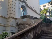 Недвижимость Четырехкомнатная квартира Центр: 1