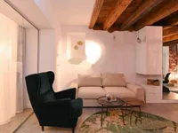 Недвижимость Четырехкомнатная квартира Центр: 11