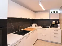 Недвижимость Четырехкомнатная квартира Центр: 18