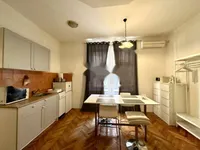 Недвижимость Четырехкомнатная квартира Центр: 1