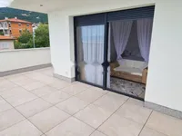 Недвижимость Многоквартирный дом в Побри: 63