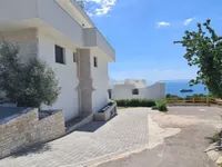 Недвижимость Многоквартирный дом Побри: 2