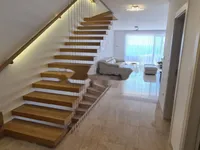 Недвижимость Многоквартирный дом Побри: 11