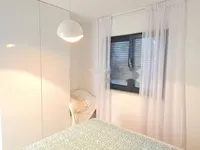 Недвижимость Многоквартирный дом Побри: 15