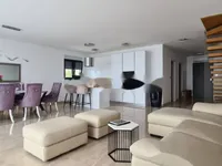 Недвижимость Многоквартирный дом Побри: 22