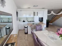 Недвижимость Многоквартирный дом Побри: 24