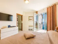 Недвижимость Четырехкомнатная квартира Центр: 15