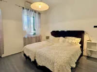 Недвижимость Трехкомнатная квартира в центре: 5