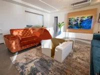 Недвижимость Четырехкомнатная квартира Центр: 8