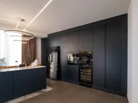 Недвижимость Четырехкомнатная квартира Центр: 18