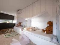 Недвижимость Четырехкомнатная квартира Центр: 32