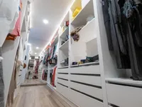 Недвижимость Четырехкомнатная квартира Центр: 42