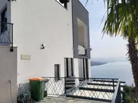 Недвижимость Четырехкомнатная квартира Центр: 44