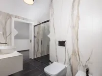 Недвижимость Четырехкомнатная квартира Центр: 20