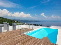 Недвижимость Четырехкомнатная квартира Центр: 25