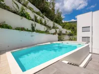 Недвижимость Трехкомнатная квартира Центр: 22