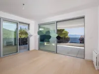 Недвижимость Трёхкомнатная квартира в центре: 1