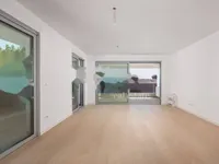 Недвижимость Трёхкомнатная квартира в центре: 2