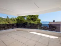 Недвижимость Трёхкомнатная квартира в центре: 22