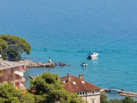 Недвижимость Трехкомнатная квартира в центре: 23