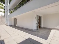 Недвижимость Трехкомнатная квартира в Центре: 8