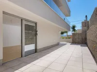 Недвижимость Трехкомнатная квартира в Центре: 27