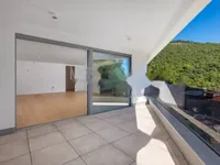 Недвижимость Трехкомнатная квартира Центр: 18