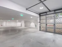 Недвижимость Трехкомнатная квартира в центре: 21