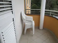 Недвижимость Четырехкомнатная квартира Оприч: 5