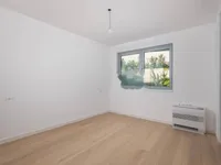 Недвижимость Трехкомнатная квартира Центр: 12