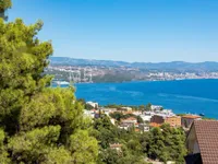 Недвижимость Трехкомнатная квартира в центре: 12