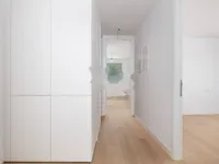 Недвижимость Трехкомнатная квартира в центре: 22