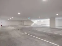 Недвижимость Трехкомнатная квартира в центре: 33