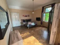 Недвижимость Трехкомнатная квартира Центр: 4