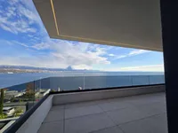 Недвижимость Четырехкомнатная квартира Центр: 3