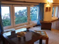 Недвижимость Трёхкомнатная квартира Центр: 4