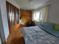 Недвижимость Трехкомнатная квартира в центре: 8