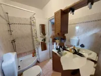 Недвижимость Трехкомнатная квартира в центре: 10